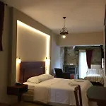 Tasia Mountain Hotel