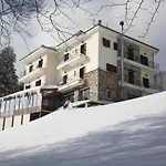 Tasia Mountain 3*