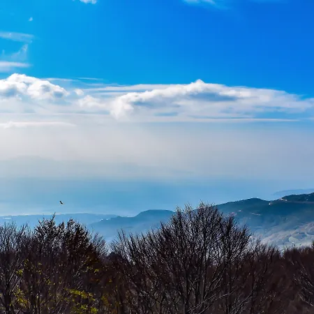 فندق Tasia Mountain 3*