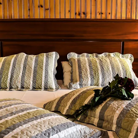 Tasia Mountain فندق