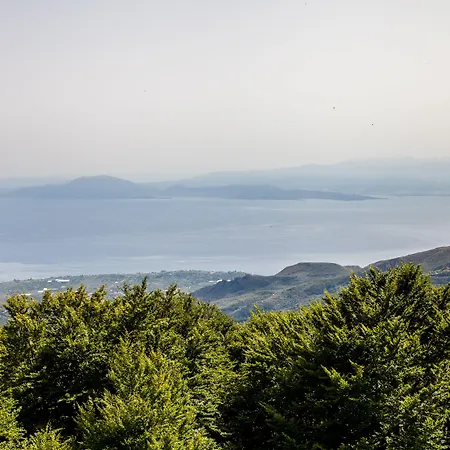 Tasia Mountain Отель