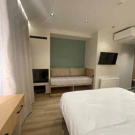 Отель Tasia Mountain 3*