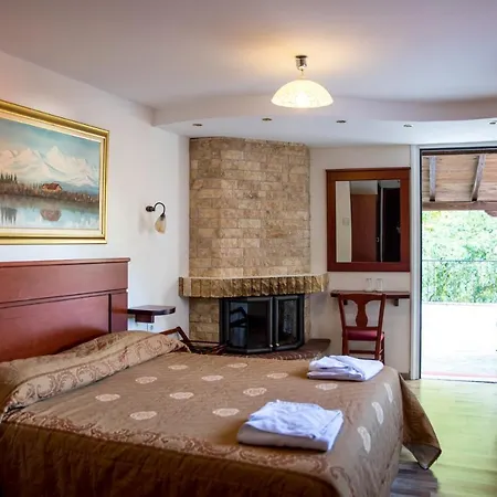 Tasia Mountain Hotel 3*