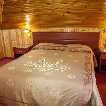 Tasia Mountain Hotel